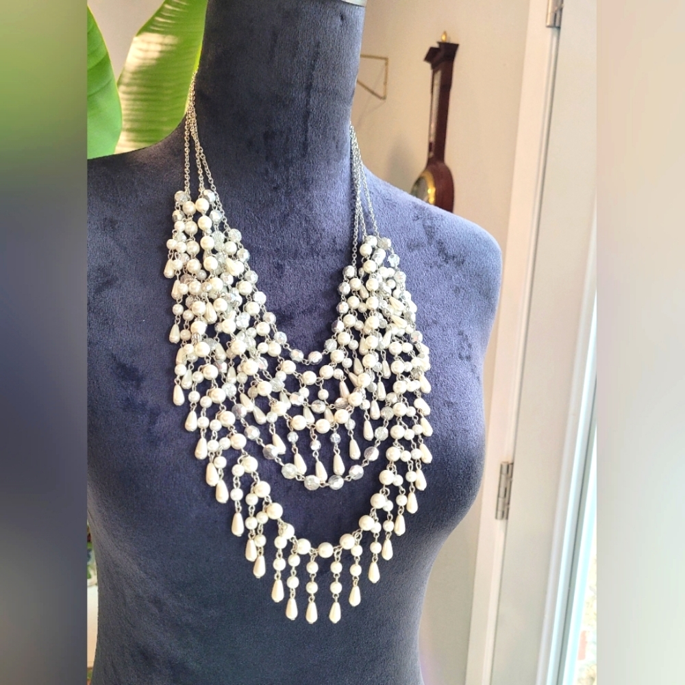 Drape Pearl and Bead Necklace ***STATEMENT PIECE**